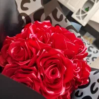 گل ربانی زیبا به رنگ قرمز ۲۳شاخه