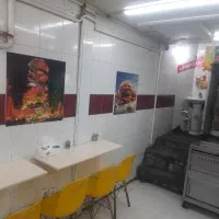 همکار در فست فود