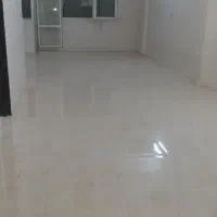 آپارتمان ۸۳ متری سر جلو هست شقایق ۵ پلاک ۵