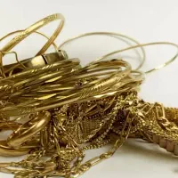 32گرم النگو  طلا دست دوم شکسته