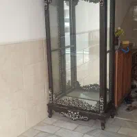ویترین شیشه ای