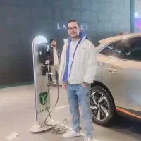 تعمیر و دیتیلینگ و سرامیک خودرو خارجی و وارداتی