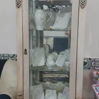 گنجه بوفه در حد بسیار نو کاملا سالم رنگ استخوانی