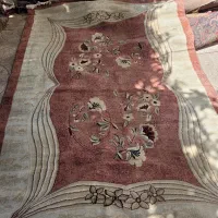 یک عددفرش طرح مذهبی و دو عدد فرش فانتزی