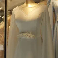 لباس عقد به‌همراه تاج و تور  ست