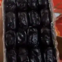 انواع خرما موجود می‌باشد