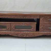 میز تلویزیونی سالم. بدون خط و خش