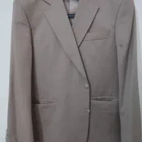 تعدادی کت و شلوار و کت تک مردانه نو و در حد نو