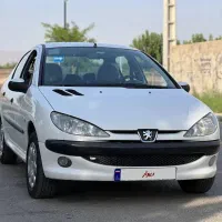 ۲۰۶ v8بیرنگ