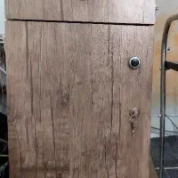تعدادی کمد وکابینت