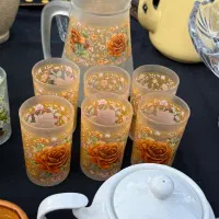 دو سرویس پارچ و لیوان قدیمی نو