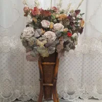 گل و گلدان مصنوعی