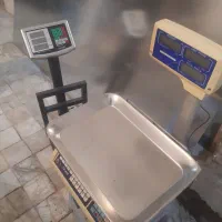 ترازو ۳۰کیلویی و ۱۵۰ کیلویی