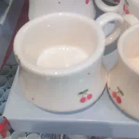 فنجان طرح آلبالویی برجسته