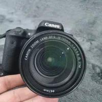دوربین کنون d760 کاملا سالم  تمیز ب شرط