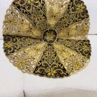 رومیزی گرد (قیطان و نگین کار شده)