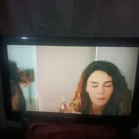 بدونه هیچ مشکلی بدونه خط خش|تلویزیون و پروژکتور|شاهین‌شهر, فردوسی|دیوار