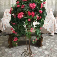 گل و پایه گلدان