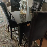 میز ناهار خوری کار کرده