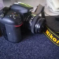 دوربین نیکون D7200