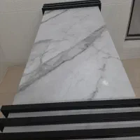 ..وسایل کاشت ناخون.  ومیز ناخن وصندلی وسایل تتو