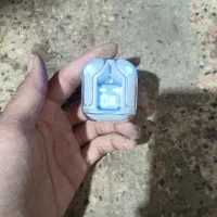 ایرپاد شیشه ای