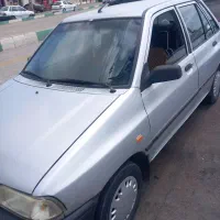 پراید‌نقره‌ای