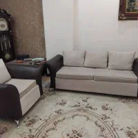 مبل نیم ست 5 نفره و میز جلو مبلی