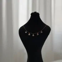 گردنبند طلای ۱۸ عیار طرح برگ