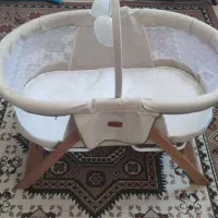 گهواره نوزاد و روروئک