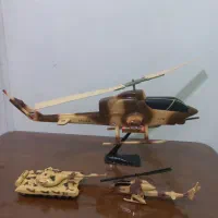 ماکت هلی کوپتر و تانک فلزی