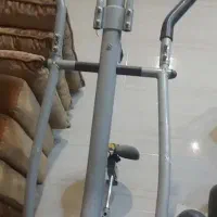 دوچرخه ثابت مانیتور دار ۱