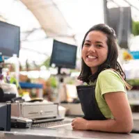 استخدام منشی مجموعه زیبایی با سابقه