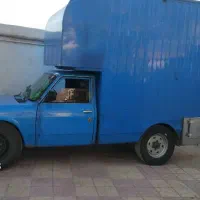 راننده همراه با ماشین