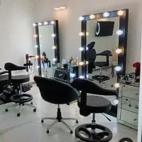 جذب رنگ کار و ناخن کار