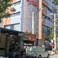 نیازمند یک نیروی کار در میوه فروشی