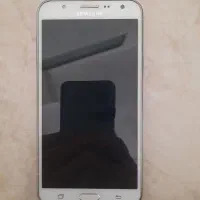 گوشی j7 و نوکیاساده