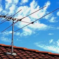 نصب پایه دیواری تلویزیون انتن تلویزیون در رودهن