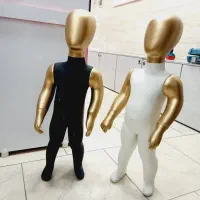 مانکن و آویز لباس