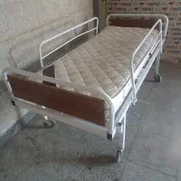 تخت بیمارستان
