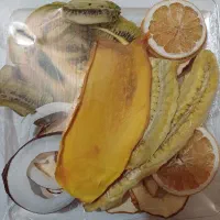 ظرف پذیرایی میوه خشک، ۶ میوه  میان وعده محبوب