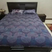 تخت دو نفره چوبی
