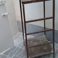 چهارپایه اهنی