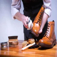 نظافتچی منزل آقا هستم خدمتکار دائم