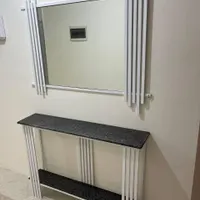 آیینه و کنسول