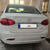 جک J4 مدل ۴۰۲