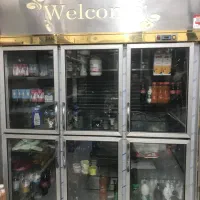 دو دستگاه یخچال ویترینی