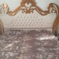 تخت خواب دونفر بسیار تمیز سالم