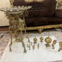 تعدادی اقلام برنجی