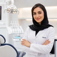 دعوت به همکاری دندان‌پزشک